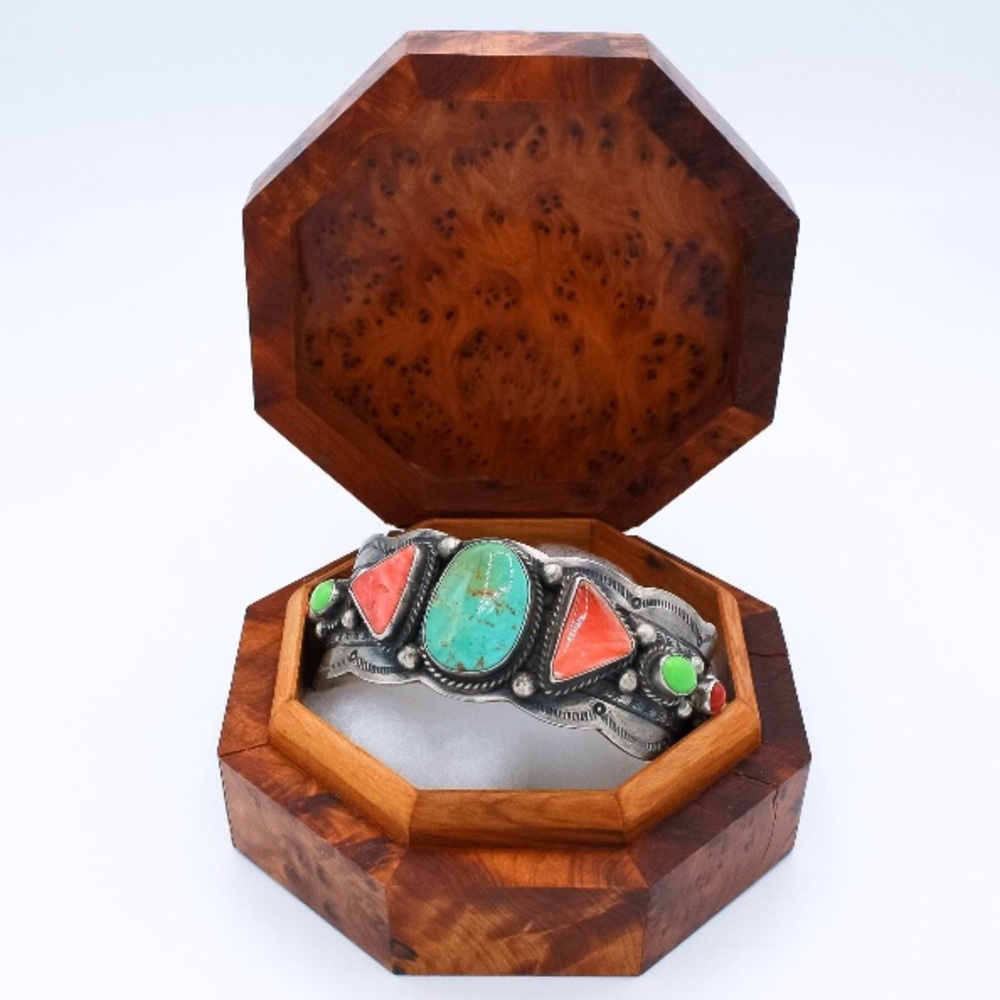 Vintage Turquoise, Shell, Gaspeite Cuff OP0120
